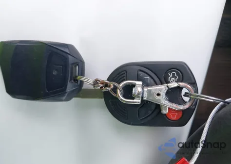 2013 Ford Focus Se z USA, uszkodzony, nr VIN 1FADP3K24DL338461